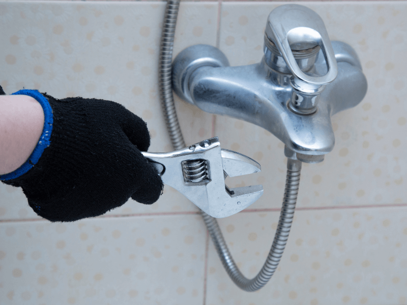The Average Cost of Bathroom Plumbing Repairs in Tampa Bay The Average Cost of Bathroom Plumbing Repairs in Tampa Bay